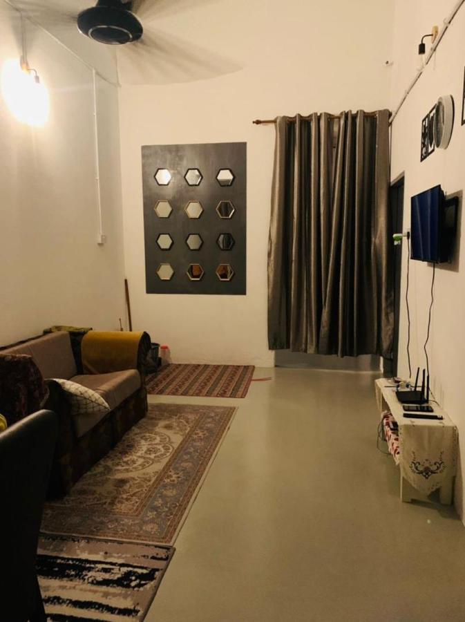 Spar Homestay 哥打巴鲁 外观 照片