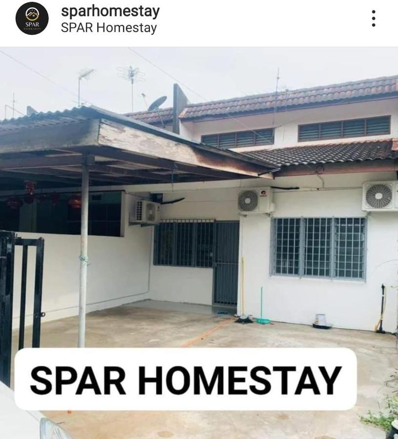 Spar Homestay 哥打巴鲁 外观 照片